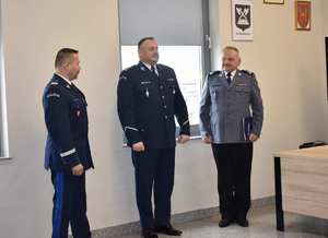 Komendant Wojewódzki Policji w Olsztynie wraz z Komendantem Powiowym Policji w Bartoszycach i I Zastępcą Komendanta Policji w Bartoszycach