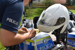 policjanci w czasie działań PRĘDKOŚĆ