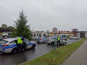 uczestnicy ćwiczeń obronnych w ZK Kamińsk