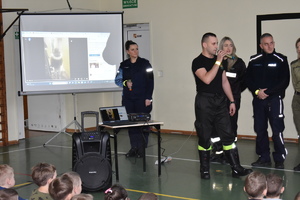 odblaskowe spotkanie w SP nr 4 w Bartoszycach
