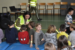 odblaskowe spotkanie w SP nr 4 w Bartoszycach