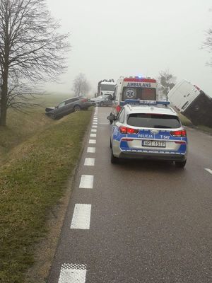 miejsce wypadku drogowego na trasie Bartoszyce - Ketrzyn