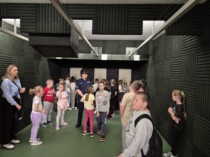 spotkanie w KPP w Bartoszycach z uczniami SP Żydowo