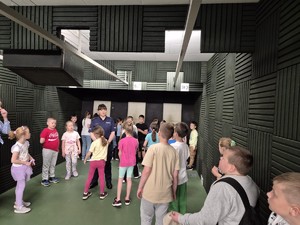 spotkanie w KPP w Bartoszycach z uczniami SP Żydowo