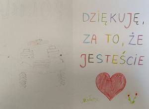 rysunki i laurki od dzieci dla policjantów