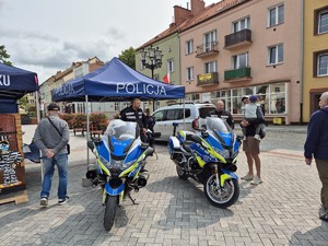 policjanci w czasie spotkań profilaktycznych