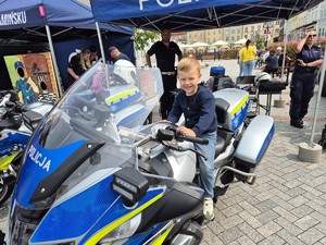 policjanci w czasie spotkań profilaktycznych