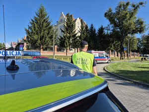 policjanci w czasie działań Bezpieczna droga do szkoły