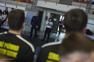 uczestnicy Turnieju Charytatywnego w Piłce Siatkowej o Puchar Komendanta Wojewódzkiego Policji w Olsztynie