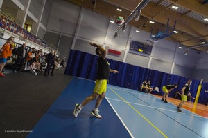 uczestnicy Turnieju Charytatywnego w Piłce Siatkowej o Puchar Komendanta Wojewódzkiego Policji w Olsztynie