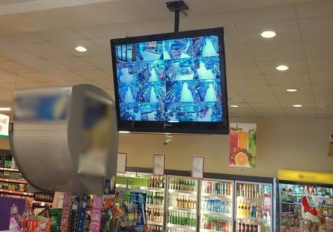 Nieletni zatrzymani za kradzież w sklepie w Bartoszycach